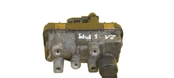 BMW 5 F10 F11 Turbo system vacuum part 4933519400 N47D20C
