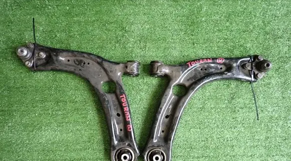 Front lower control arm/wishbone