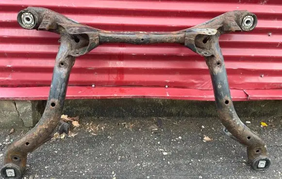 Audi A4 S4 B7 8E 8H Rear axle beam with reductor 4F0505235AJ