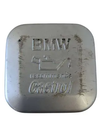 BMW 5 E39 Oil filler cap 11127509328