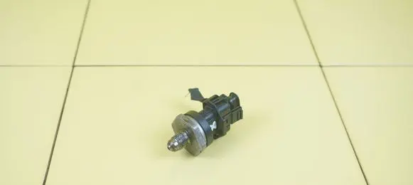 Ford Focus Fuel pressure sensor BM5G9F972BA 25SP8