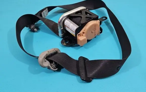 Suzuki Grand Vitara II Front seatbelt 84940-65J0 IMPRK1492065