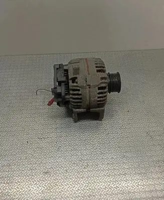 Renault Clio III Generator/alternator 8200323137 0124425034