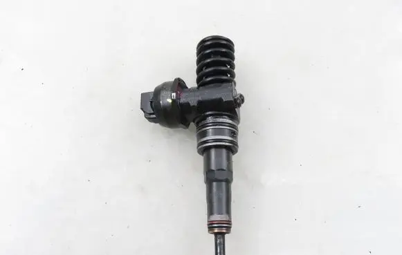 Seat Leon (1P) Fuel injector 0414720313 038130073BN