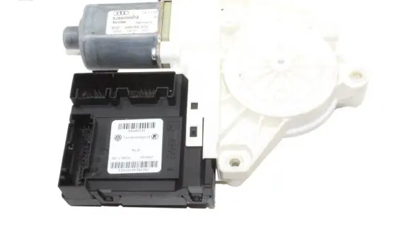 Audi TT TTS Mk2 Front door window regulator motor 8J8959802E