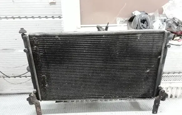 Ford Galaxy Coolant radiator 7M3121253B