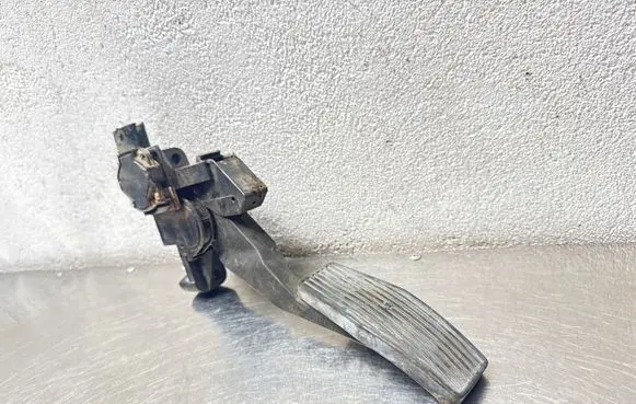 Opel Zafira A Accelerator throttle pedal 0281002278 09128851 96925303