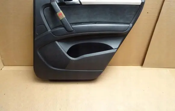 Audi Q7 4L Rear door card panel trim 4L0867306