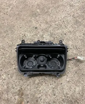 Cup holder front