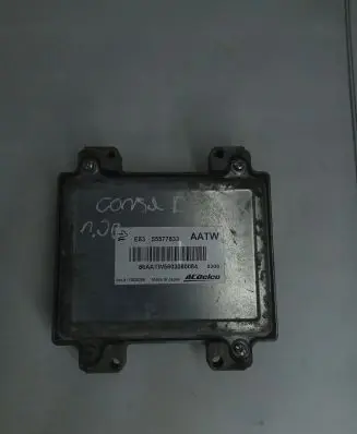 Opel Corsa D Engine control unit/module 55577833