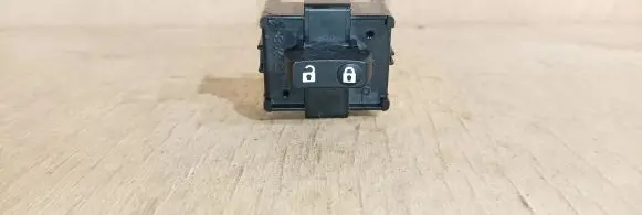 Lexus IS 220D-250-350 Central locking switch button 192822