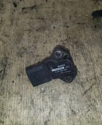 Audi A4 S4 B8 8K Air pressure sensor 0281002401