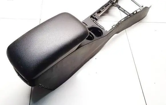 KIA Ceed Armrest bsw093950