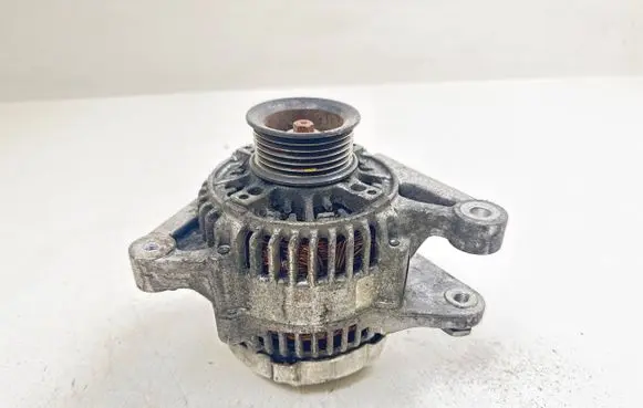 Toyota Corolla Verso E121 Generator/alternator 2706022100 1022112020