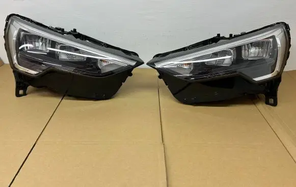 Audi Q3 F3 Headlight/headlamp 83A941011