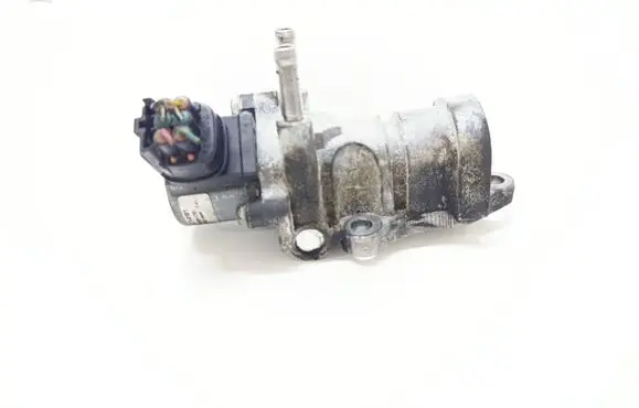 Toyota Avensis T220 EGR valve 13500081103D DEG0101