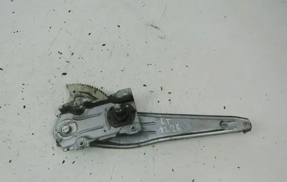 Toyota Yaris Verso Rear door manual window regulator 