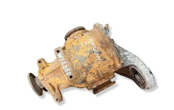 BMW 3 E30 Rear differential 33101211733