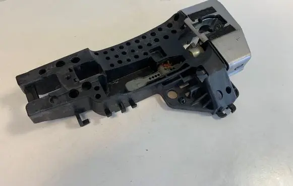 Front door exterior handle/bracket