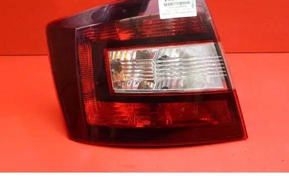 Skoda Rapid (NH) Rear/tail lights 5JJ945095A