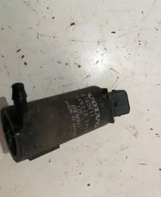 Volvo V70 Windscreen/windshield washer pump 9169611 0602103950
