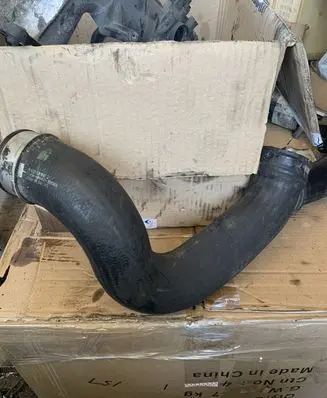 Mercedes-Benz S W221 Intercooler hose/pipe A2215281082