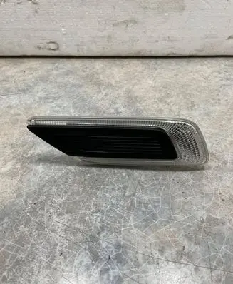 Mini Clubman F54 Front fender indicator light 7358466