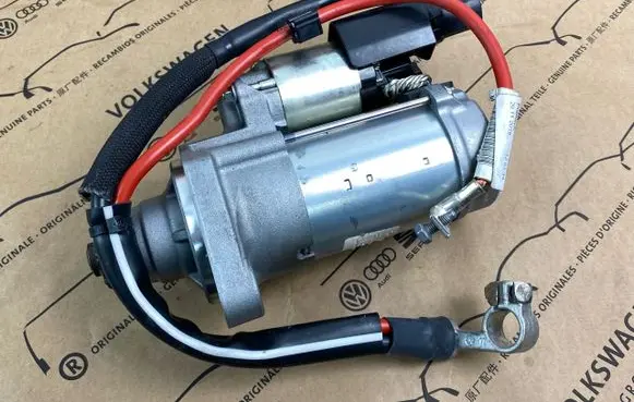 Volkswagen Golf VII Starter motor 02Z911024