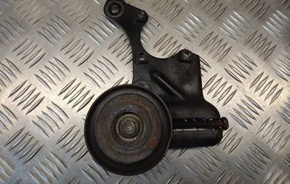 Toyota Avensis T250 Alternator belt tensioner 