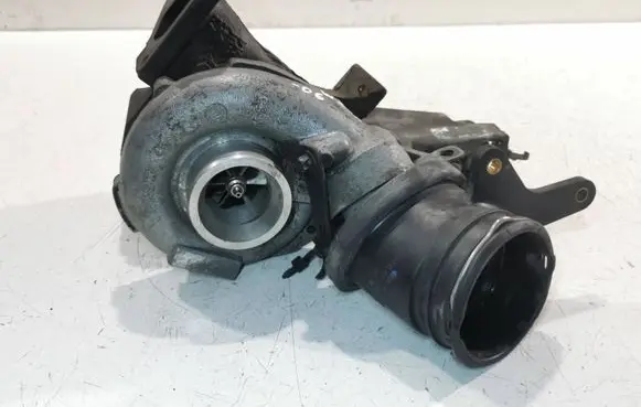 Mercedes-Benz E W211 Turbo A6460960099 6NW008412