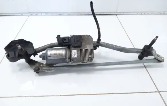 Audi A4 S4 B8 8K Front wiper linkage and motor 8K1955119A
