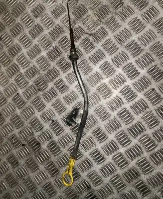 Nissan Juke I F15 Oil level dip stick 111405580R