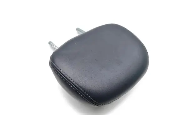 Mitsubishi L200 Rear seat headrest 