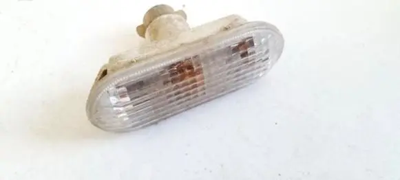 Ford Focus Front fender indicator light 4m5a13k309aa 4m5a-13k309-aa