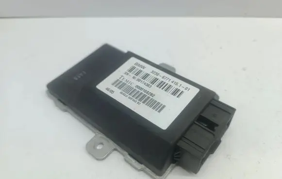 BMW 7 E65 E66 Steering rack control module 6771415 32306771415 00001682B2
