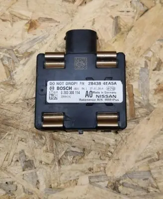 Distronic sensor radar