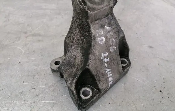 Audi A6 S6 C6 4F Engine mounting bracket 4F0199308AB