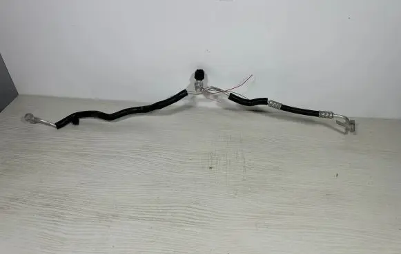 Suzuki SX4 S-Cross Air conditioning (A/C) pipe/hose 9573174S00