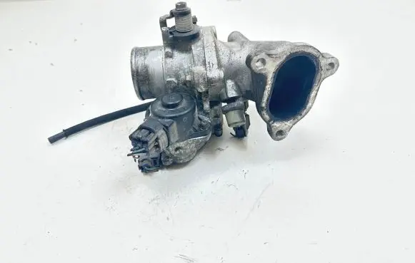 Toyota Corolla Verso E121 Throttle valve 8967221020