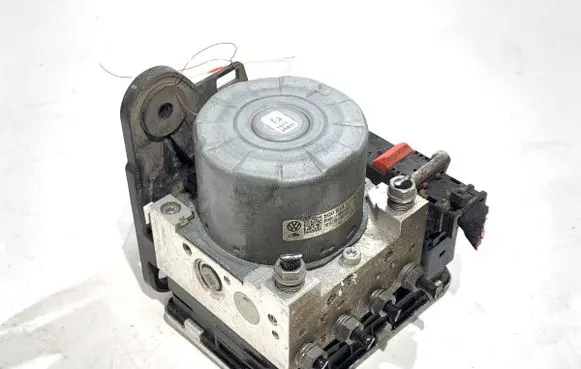 Volkswagen Golf VII ABS Pump 5Q0614517ER