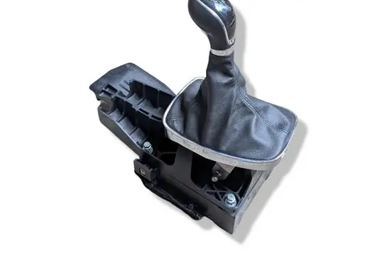 Opel Astra J Gear shifter/selector 13261545