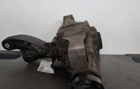 Mercedes-Benz ML W164 Front differential A1643302102