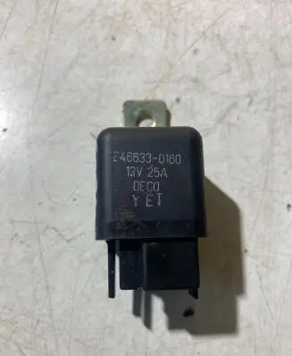 KIA Sorento Other relay E466330160 12V25A