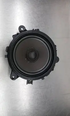 Volvo XC90 Front door speaker 30797139 08W16