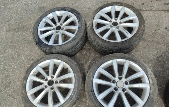 Volkswagen PASSAT B7 R17 alloy rim 3AA601025AD
