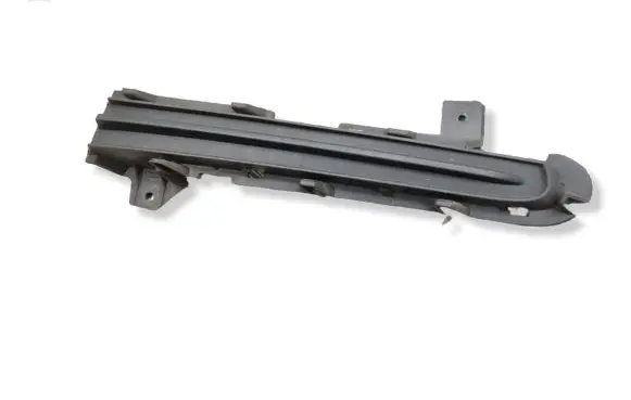 Volvo V40 Front bumper lower grill 31407760