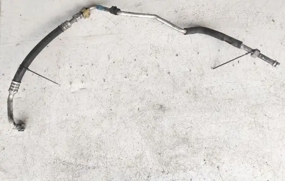 Air conditioning (A/C) pipe/hose