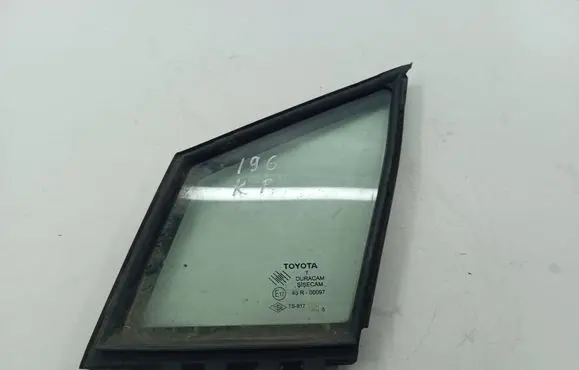 Toyota Corolla Verso AR10 Front triangle window/glass 43R00097 TS917