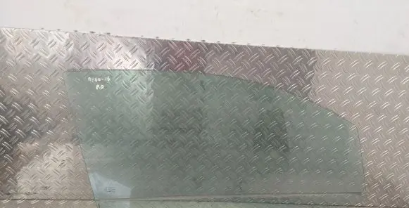 Toyota Aygo AB40 Front door window glass four-door
