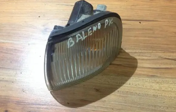 Suzuki Baleno EG Front indicator light 21032018